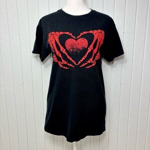 Neon Riot BlackShort Sleeve Tee Gothic Skeleton Heart Crop with Red Heart Design